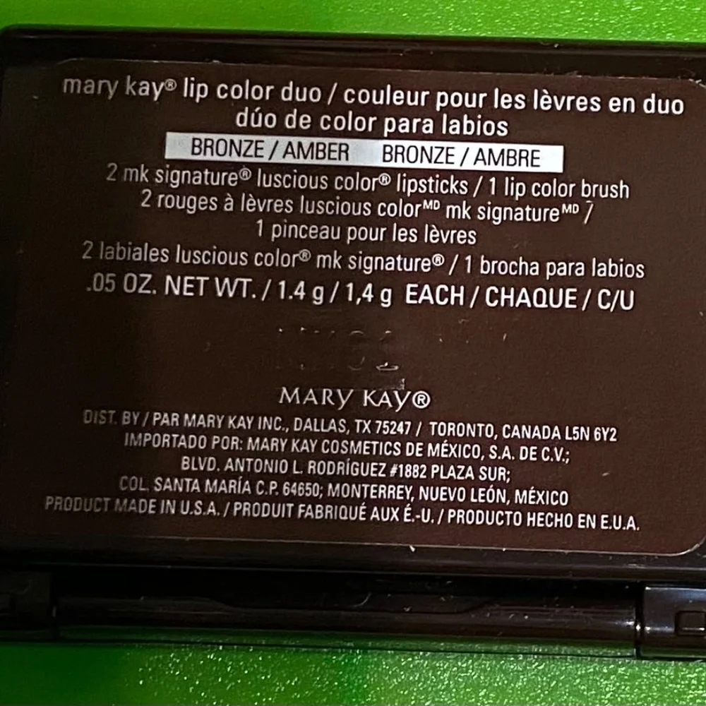 Mary Kay Lip Color Duo Raisin/Rose and Bronze/Amber
